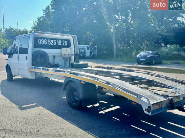 Форд Транзит, объемом двигателя 2.5 л и пробегом 200 тыс. км за 9999 $, фото 2 на Automoto.ua