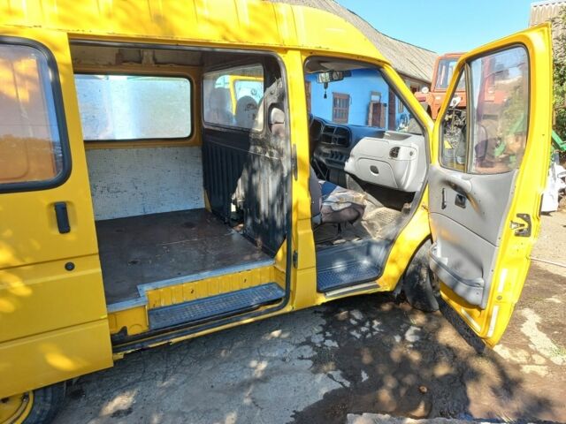 Форд Транзит, объемом двигателя 0 л и пробегом 0 тыс. км за 1800 $, фото 7 на Automoto.ua