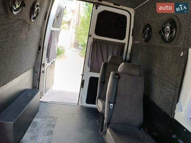 Форд Транзит, объемом двигателя 2.2 л и пробегом 397 тыс. км за 7800 $, фото 12 на Automoto.ua