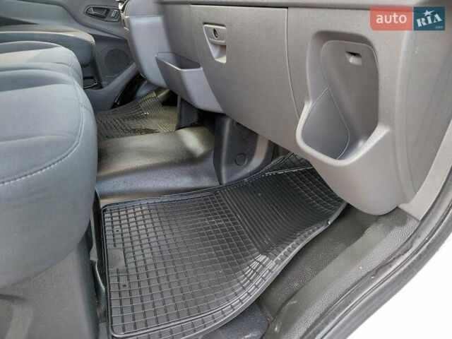 Форд Транзит, об'ємом двигуна 2 л та пробігом 180 тис. км за 19600 $, фото 45 на Automoto.ua