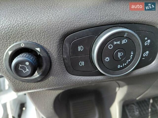 Форд Транзит, об'ємом двигуна 2 л та пробігом 180 тис. км за 19600 $, фото 63 на Automoto.ua