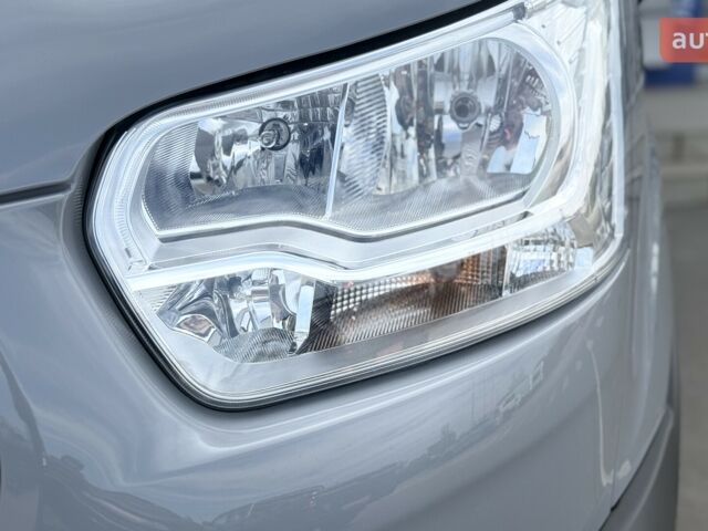 Форд Транзит, объемом двигателя 2 л и пробегом 0 тыс. км за 48356 $, фото 5 на Automoto.ua