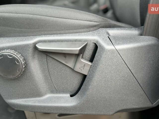 Форд Транзит, объемом двигателя 2 л и пробегом 0 тыс. км за 50532 $, фото 39 на Automoto.ua