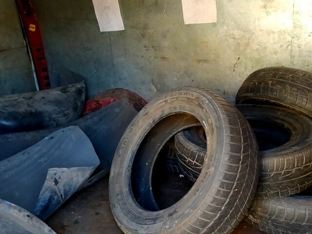 Форд Транзит, об'ємом двигуна 2.5 л та пробігом 359 тис. км за 700 $, фото 2 на Automoto.ua
