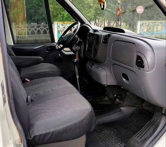 Форд Транзит, объемом двигателя 2 л и пробегом 580 тыс. км за 5000 $, фото 7 на Automoto.ua