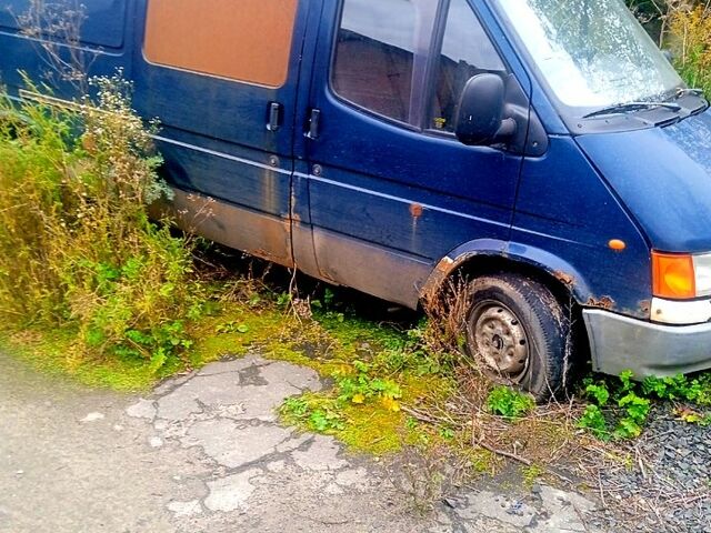 Форд Транзит, объемом двигателя 2.5 л и пробегом 350 тыс. км за 1000 $, фото 1 на Automoto.ua