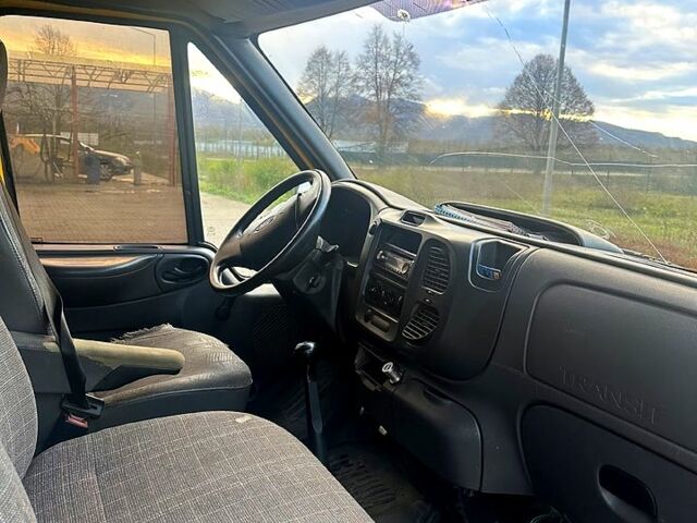 Форд Транзит, об'ємом двигуна 2 л та пробігом 300 тис. км за 2790 $, фото 2 на Automoto.ua