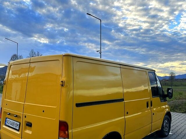 Форд Транзит, об'ємом двигуна 2 л та пробігом 300 тис. км за 2790 $, фото 1 на Automoto.ua