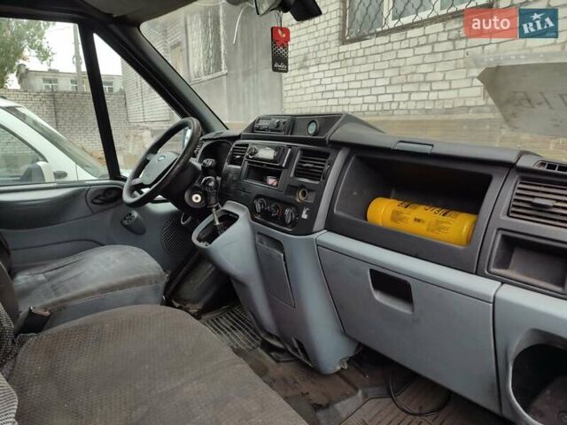Форд Транзит, об'ємом двигуна 2.2 л та пробігом 300 тис. км за 4300 $, фото 4 на Automoto.ua