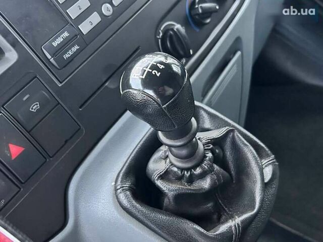 Форд Транзит, объемом двигателя 2.2 л и пробегом 238 тыс. км за 11200 $, фото 17 на Automoto.ua