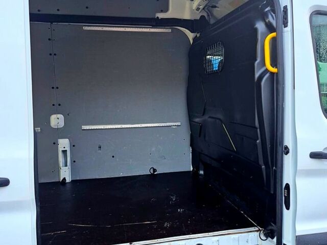 Форд Транзит, объемом двигателя 2 л и пробегом 251 тыс. км за 14800 $, фото 12 на Automoto.ua