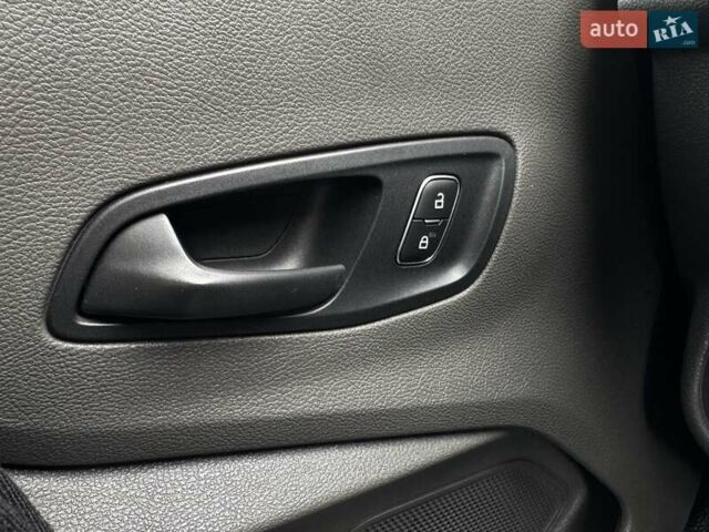 Форд Транзит, об'ємом двигуна 2 л та пробігом 231 тис. км за 16950 $, фото 51 на Automoto.ua