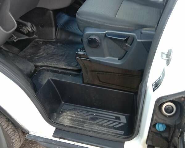 Форд Транзит, объемом двигателя 2 л и пробегом 297 тыс. км за 14400 $, фото 24 на Automoto.ua