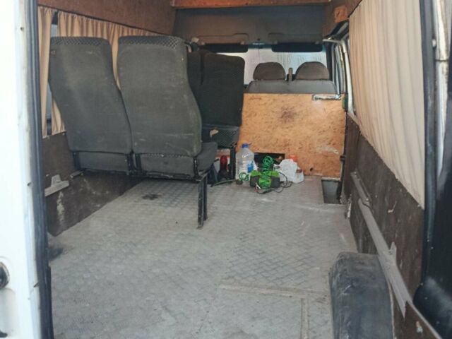 Форд Транзит, объемом двигателя 2.5 л и пробегом 320 тыс. км за 3200 $, фото 4 на Automoto.ua