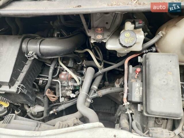 Форд Транзит, объемом двигателя 2.2 л и пробегом 200 тыс. км за 3000 $, фото 2 на Automoto.ua