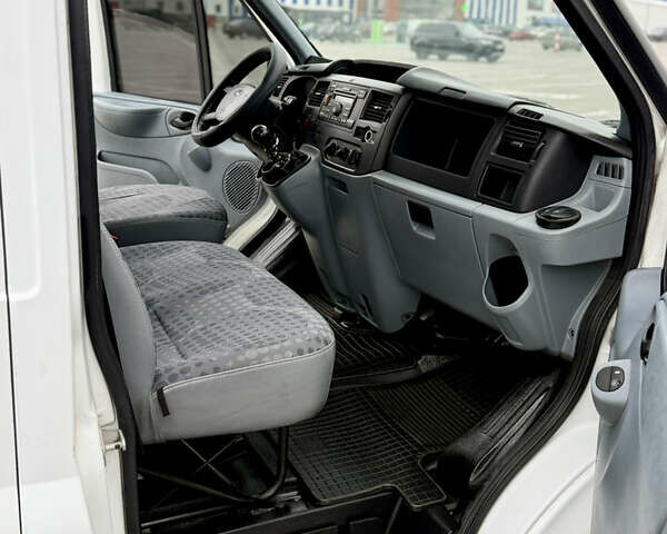 Форд Транзит, об'ємом двигуна 2.2 л та пробігом 383 тис. км за 10999 $, фото 15 на Automoto.ua