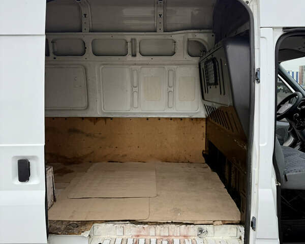 Форд Транзит, об'ємом двигуна 2.2 л та пробігом 383 тис. км за 10999 $, фото 28 на Automoto.ua