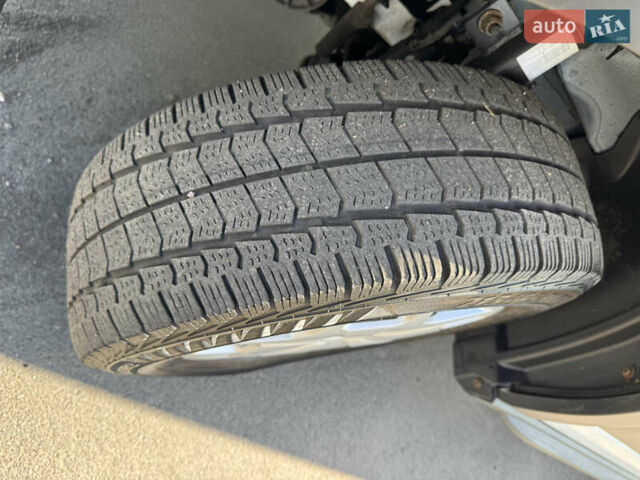 Форд Транзит, об'ємом двигуна 2 л та пробігом 237 тис. км за 17900 $, фото 61 на Automoto.ua