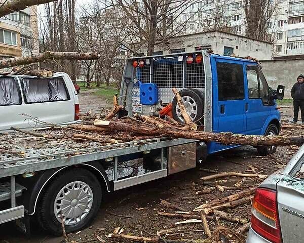 Форд Транзит, об'ємом двигуна 2.4 л та пробігом 350 тис. км за 10000 $, фото 1 на Automoto.ua