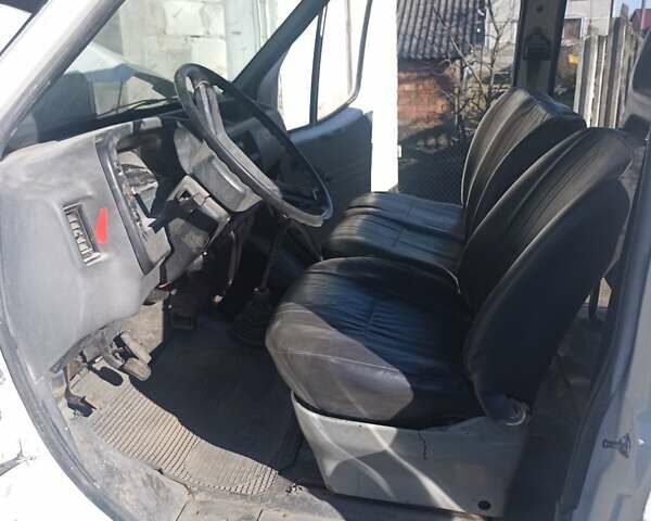 Форд Транзит, объемом двигателя 2.5 л и пробегом 358 тыс. км за 1899 $, фото 9 на Automoto.ua
