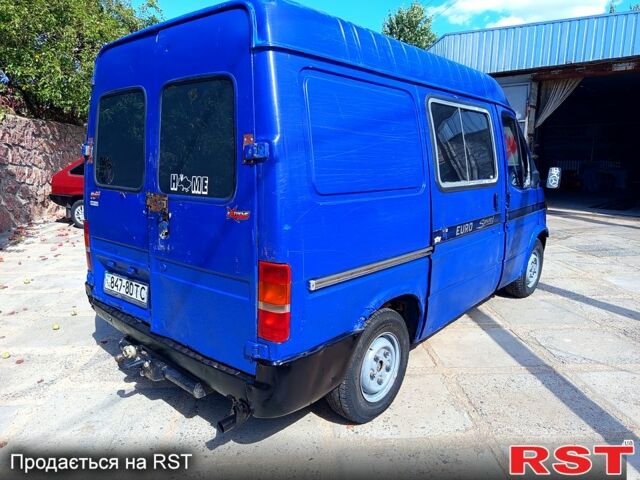 Форд Транзит, объемом двигателя 2.5 л и пробегом 234 тыс. км за 1200 $, фото 1 на Automoto.ua