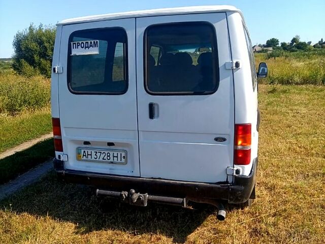 Форд Транзит, объемом двигателя 2.5 л и пробегом 200 тыс. км за 2880 $, фото 5 на Automoto.ua
