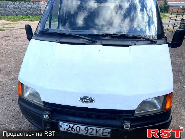 Форд Транзит, объемом двигателя 2 л и пробегом 200 тыс. км за 2700 $, фото 1 на Automoto.ua