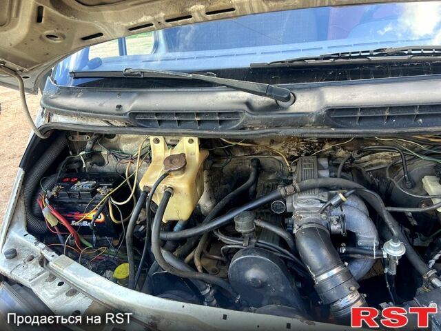 Форд Транзит, объемом двигателя 2 л и пробегом 200 тыс. км за 2700 $, фото 9 на Automoto.ua