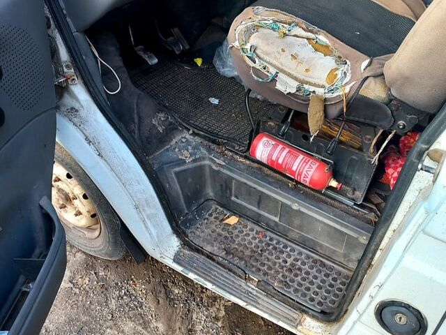 Форд Транзит, об'ємом двигуна 2.5 л та пробігом 320 тис. км за 1300 $, фото 5 на Automoto.ua