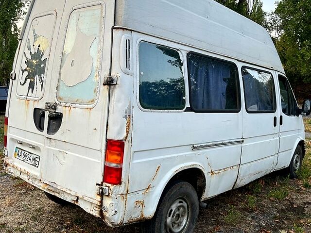 Форд Транзит, объемом двигателя 2.5 л и пробегом 200 тыс. км за 2000 $, фото 2 на Automoto.ua