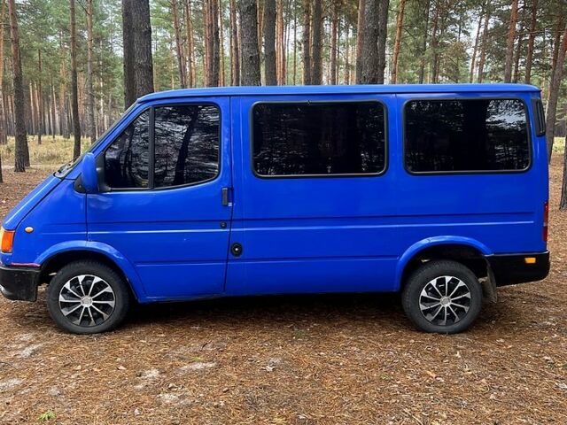 Форд Транзит, объемом двигателя 2.5 л и пробегом 323 тыс. км за 2300 $, фото 1 на Automoto.ua