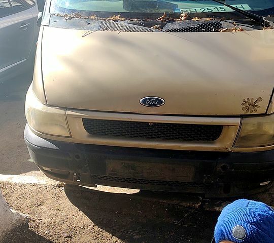 Форд Транзит, объемом двигателя 20 л и пробегом 0 тыс. км за 2500 $, фото 1 на Automoto.ua
