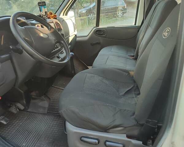 Форд Транзит, объемом двигателя 2 л и пробегом 302 тыс. км за 4300 $, фото 1 на Automoto.ua