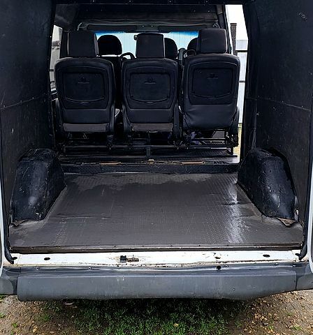 Форд Транзит, объемом двигателя 2.2 л и пробегом 390 тыс. км за 7500 $, фото 4 на Automoto.ua