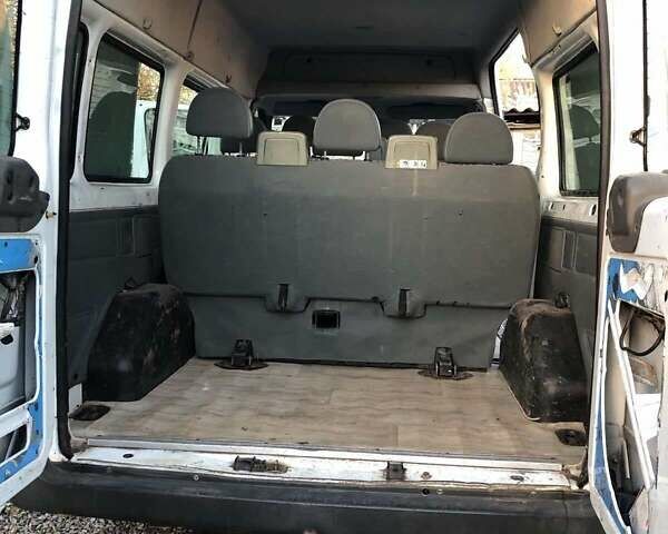 Форд Транзит, об'ємом двигуна 2.2 л та пробігом 206 тис. км за 10134 $, фото 5 на Automoto.ua