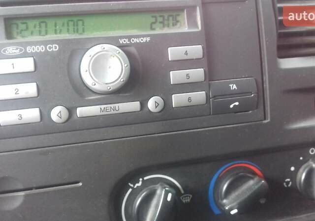 Форд Транзит, объемом двигателя 2.2 л и пробегом 237 тыс. км за 10500 $, фото 6 на Automoto.ua