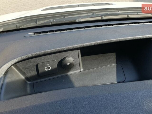 купити нове авто Форд Транзит 2024 року від офіційного дилера FORD ЛИГА-II Форд фото