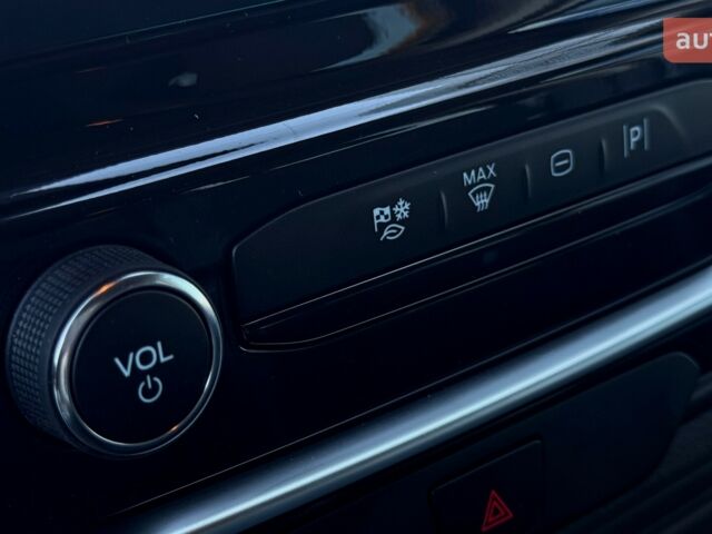 Форд Транзит, объемом двигателя 2 л и пробегом 0 тыс. км за 53824 $, фото 18 на Automoto.ua