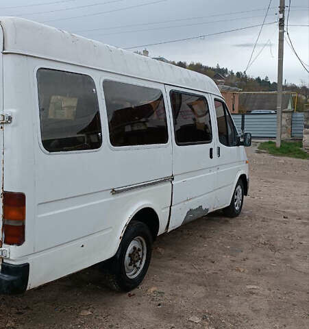 Форд Транзит, объемом двигателя 2.5 л и пробегом 400 тыс. км за 1500 $, фото 3 на Automoto.ua