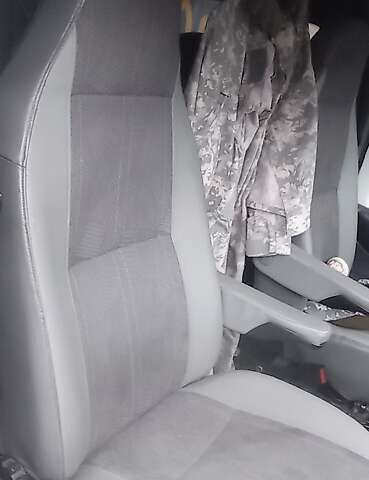 Зелений Форд Транзит пас., об'ємом двигуна 2 л та пробігом 375 тис. км за 6300 $, фото 2 на Automoto.ua