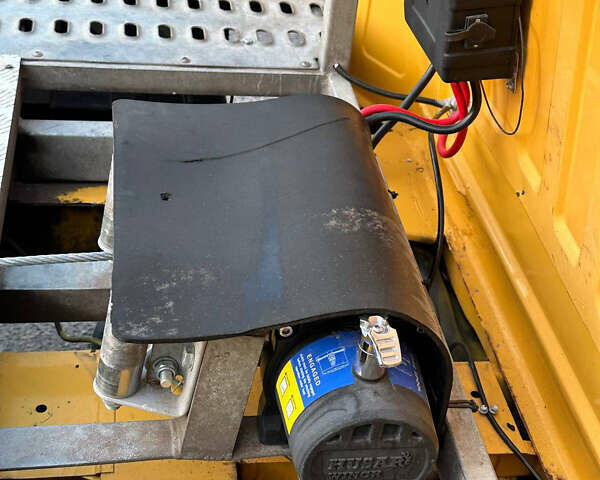 Форд Транзит 2003 в Харькове на Automoto.ua Желтый Форд Транзит, объемом двигателя 2.4 л и пробегом 0 тыс. км за 12900 $, фото 10 на Automoto.ua