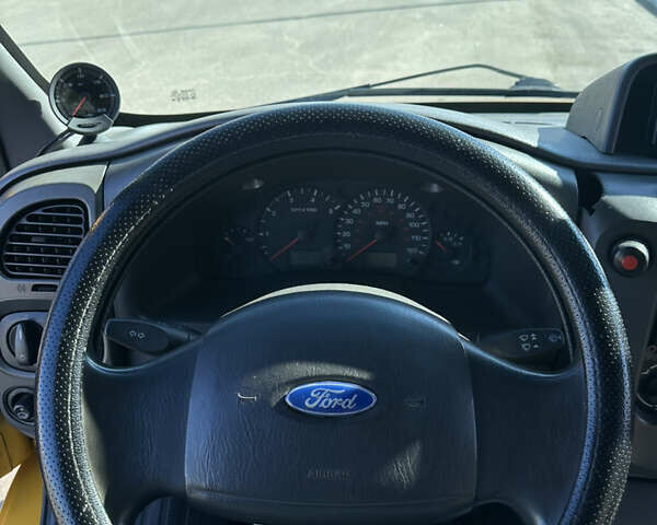 Форд Транзит 2003 в Харькове на Automoto.ua Желтый Форд Транзит, объемом двигателя 2.4 л и пробегом 0 тыс. км за 12900 $, фото 6 на Automoto.ua