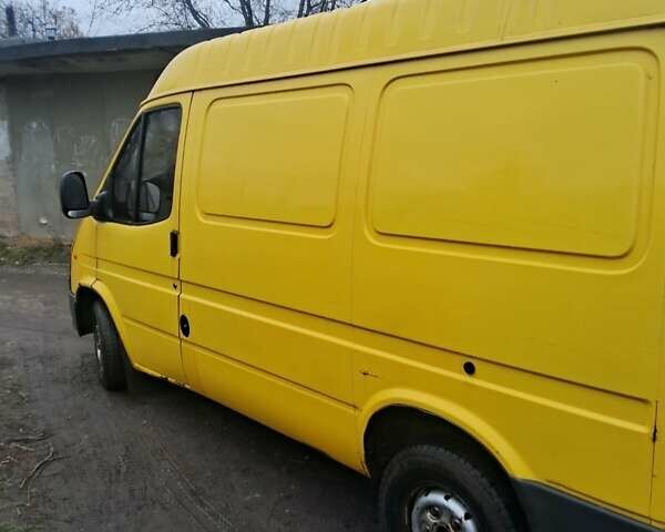 Желтый Форд Транзит, объемом двигателя 2.5 л и пробегом 528 тыс. км за 3557 $, фото 2 на Automoto.ua