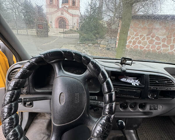 Желтый Форд Транзит, объемом двигателя 2.5 л и пробегом 622 тыс. км за 2300 $, фото 13 на Automoto.ua