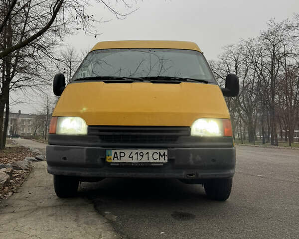 Желтый Форд Транзит, объемом двигателя 2.5 л и пробегом 622 тыс. км за 2300 $, фото 7 на Automoto.ua
