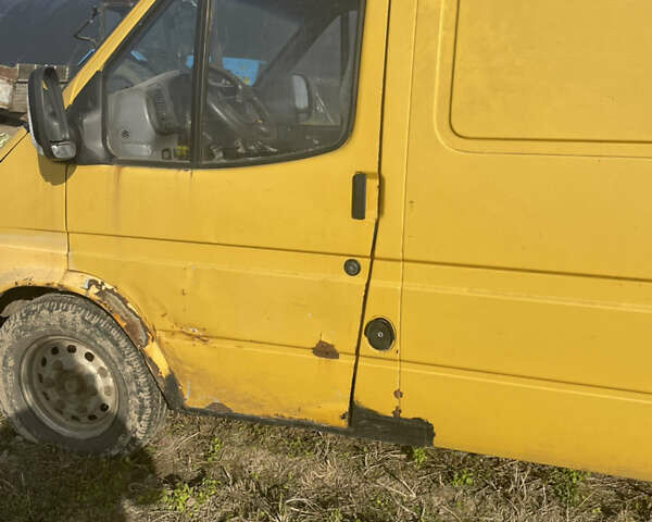 Желтый Форд Транзит, объемом двигателя 2.5 л и пробегом 600 тыс. км за 1800 $, фото 3 на Automoto.ua