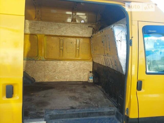 Жовтий Форд Транзит, об'ємом двигуна 2.4 л та пробігом 560 тис. км за 4699 $, фото 12 на Automoto.ua