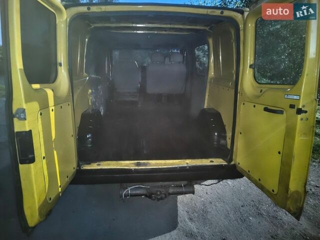 Желтый Форд Транзит, объемом двигателя 2 л и пробегом 280 тыс. км за 4550 $, фото 11 на Automoto.ua