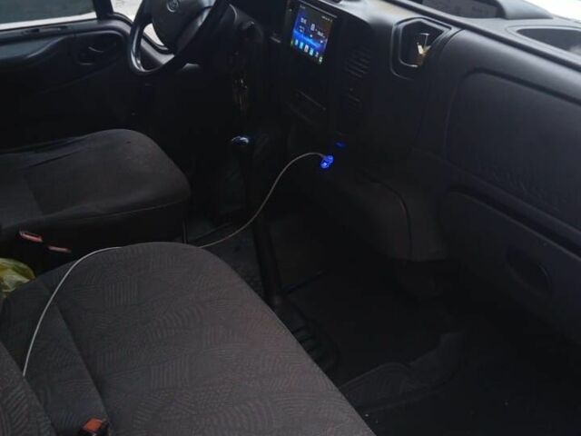 Желтый Форд Транзит, объемом двигателя 2.5 л и пробегом 100 тыс. км за 2250 $, фото 5 на Automoto.ua