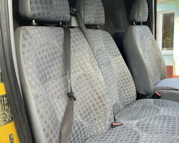 Желтый Форд Транзит, объемом двигателя 2.2 л и пробегом 430 тыс. км за 6850 $, фото 18 на Automoto.ua